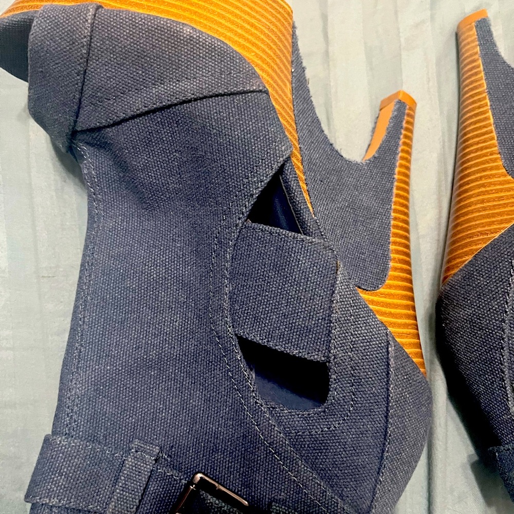 Gomax Jean heels